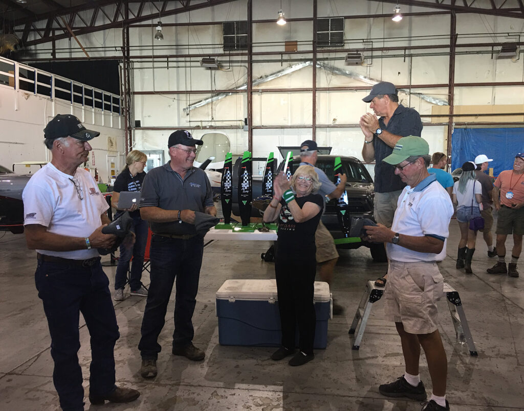 tow_guys_01 Sport Class Air Racing